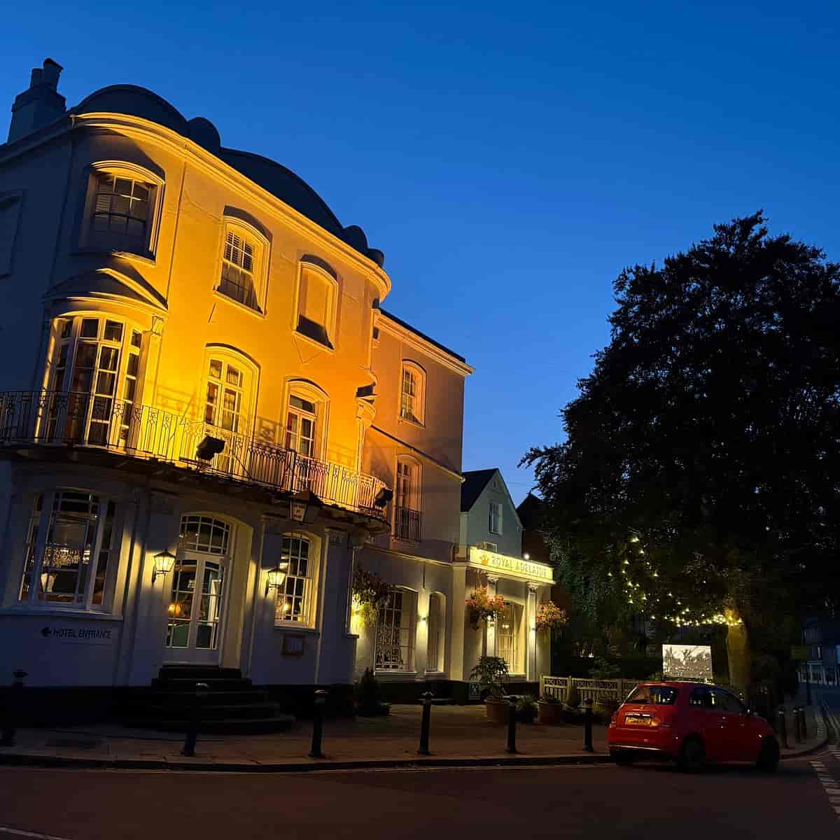 Royal Adelaide Hotel - image