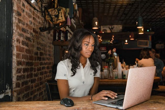 girl researching online