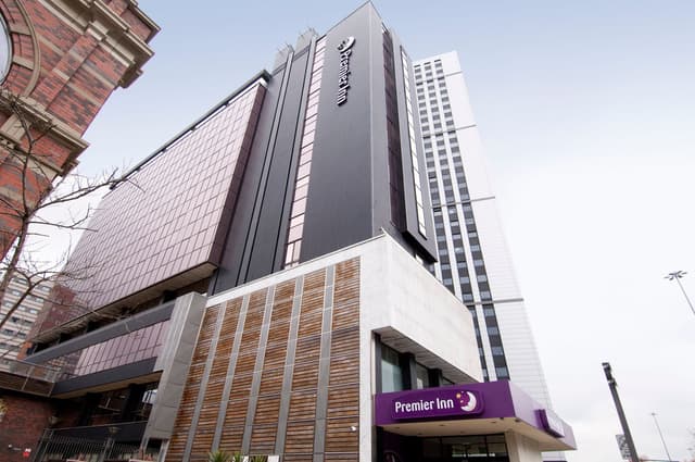 Premier Inn Leeds City Centre (Leeds Arena) hotel
