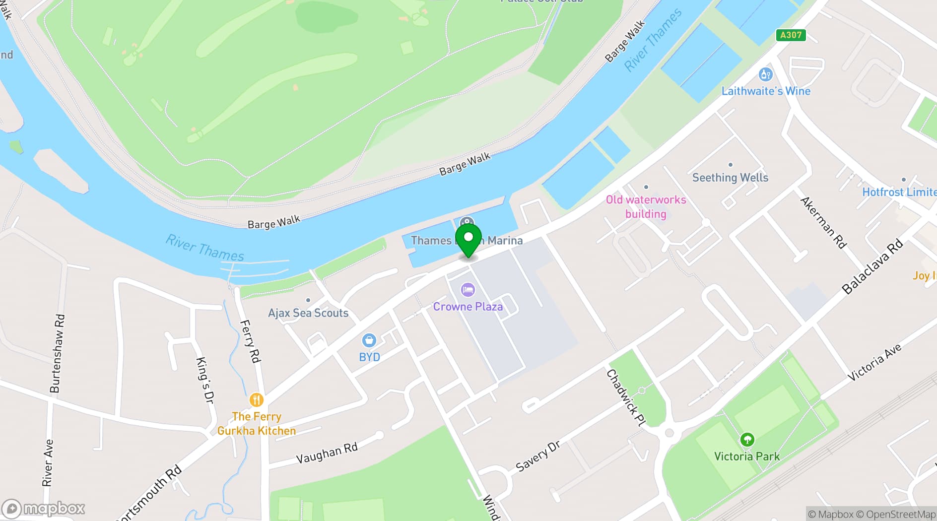 Map showing Crowne Plaza London Kingston