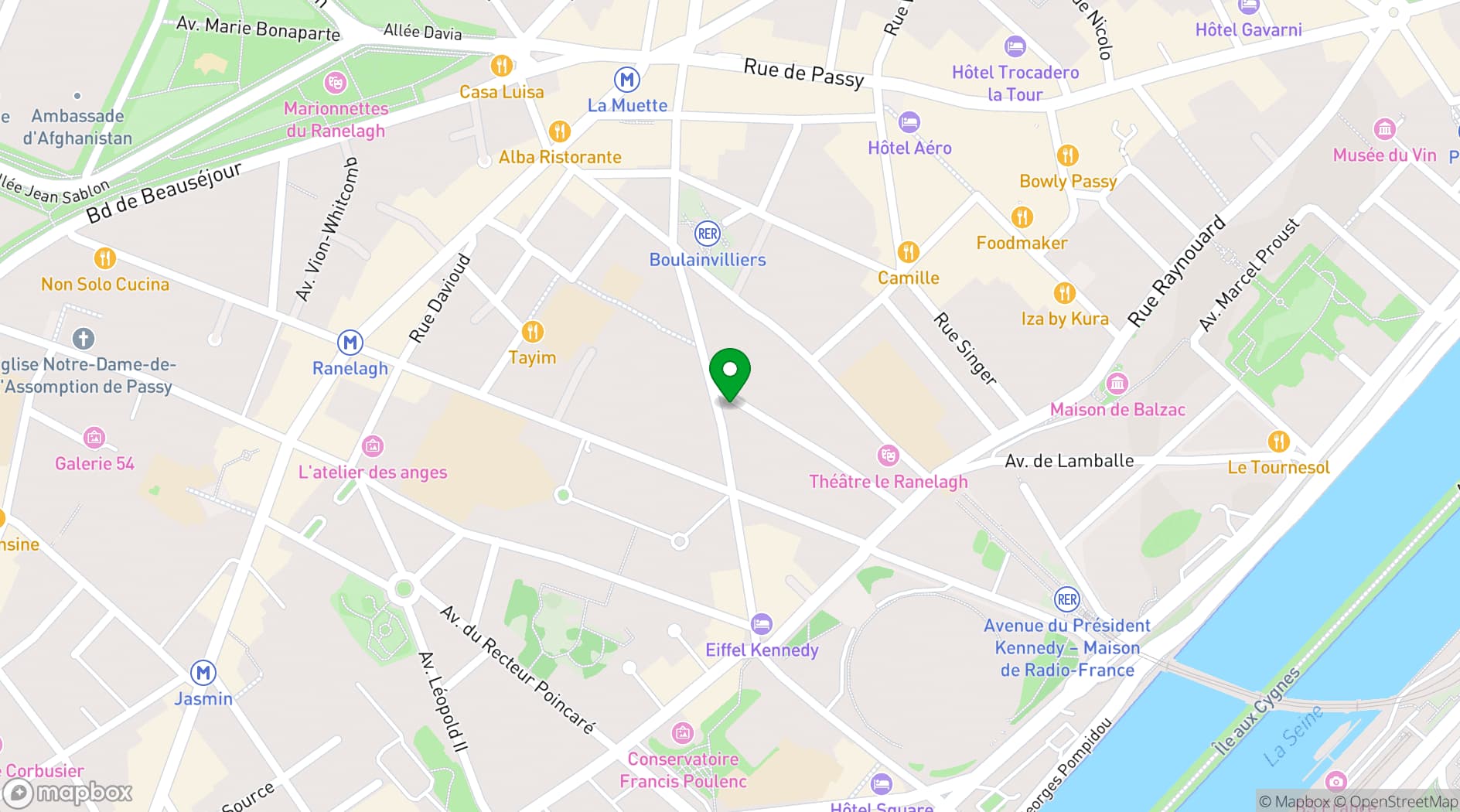 Map showing Sourire de Passy