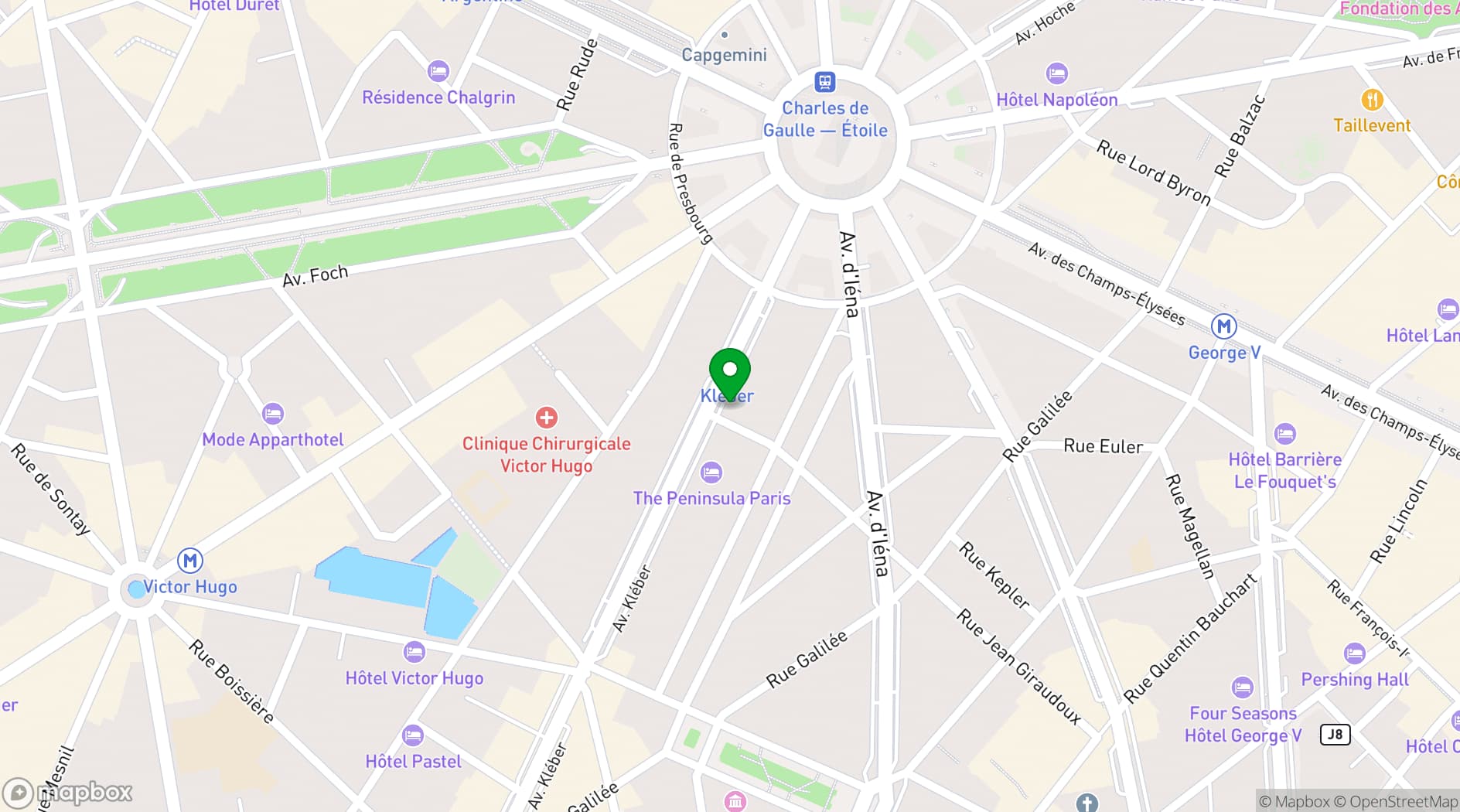Map showing Hôtel Raphael