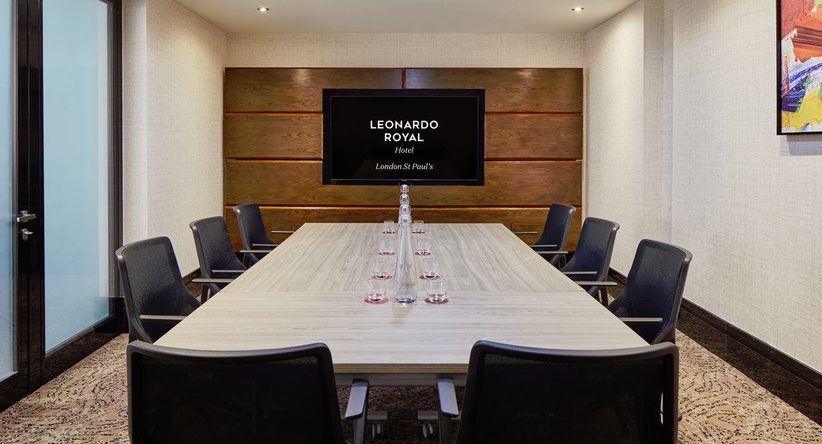 Leonardo Royal Hotel London St.Pauls  - Nightingale Suite image 1