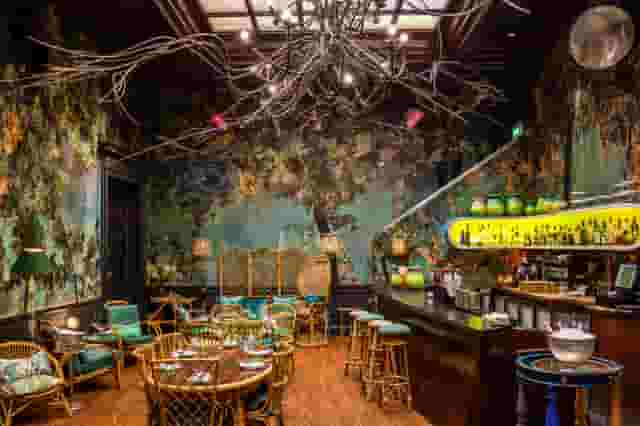 the East Bar & Pods