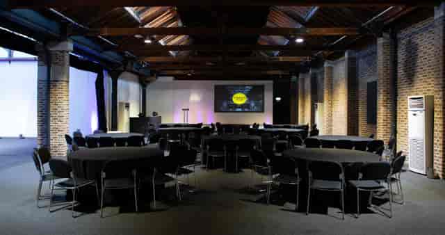 Tobacco Dock - image 3