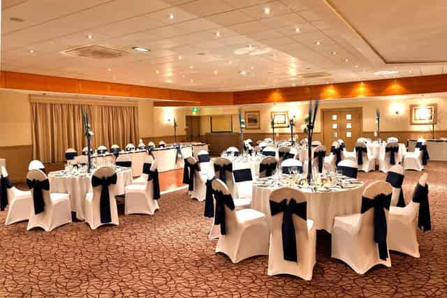 Cresta Court Hotel
