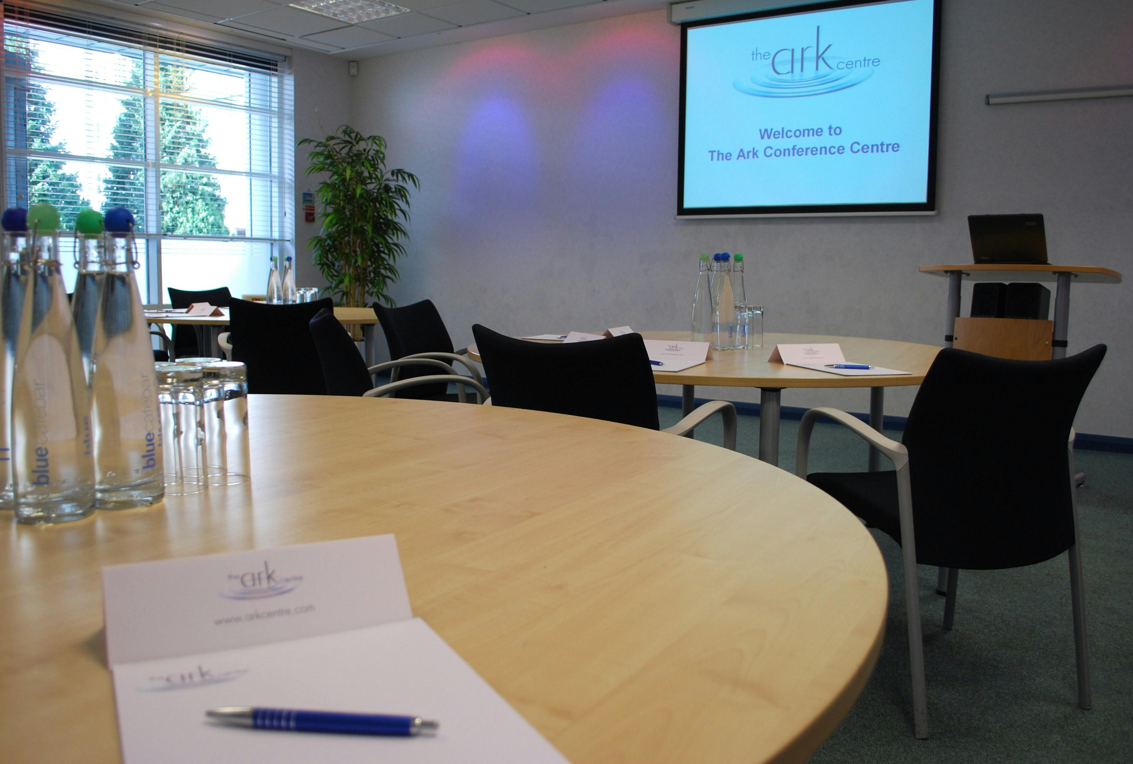 Caspian meeting space with natural light, ideal for professional gatherings and networking.