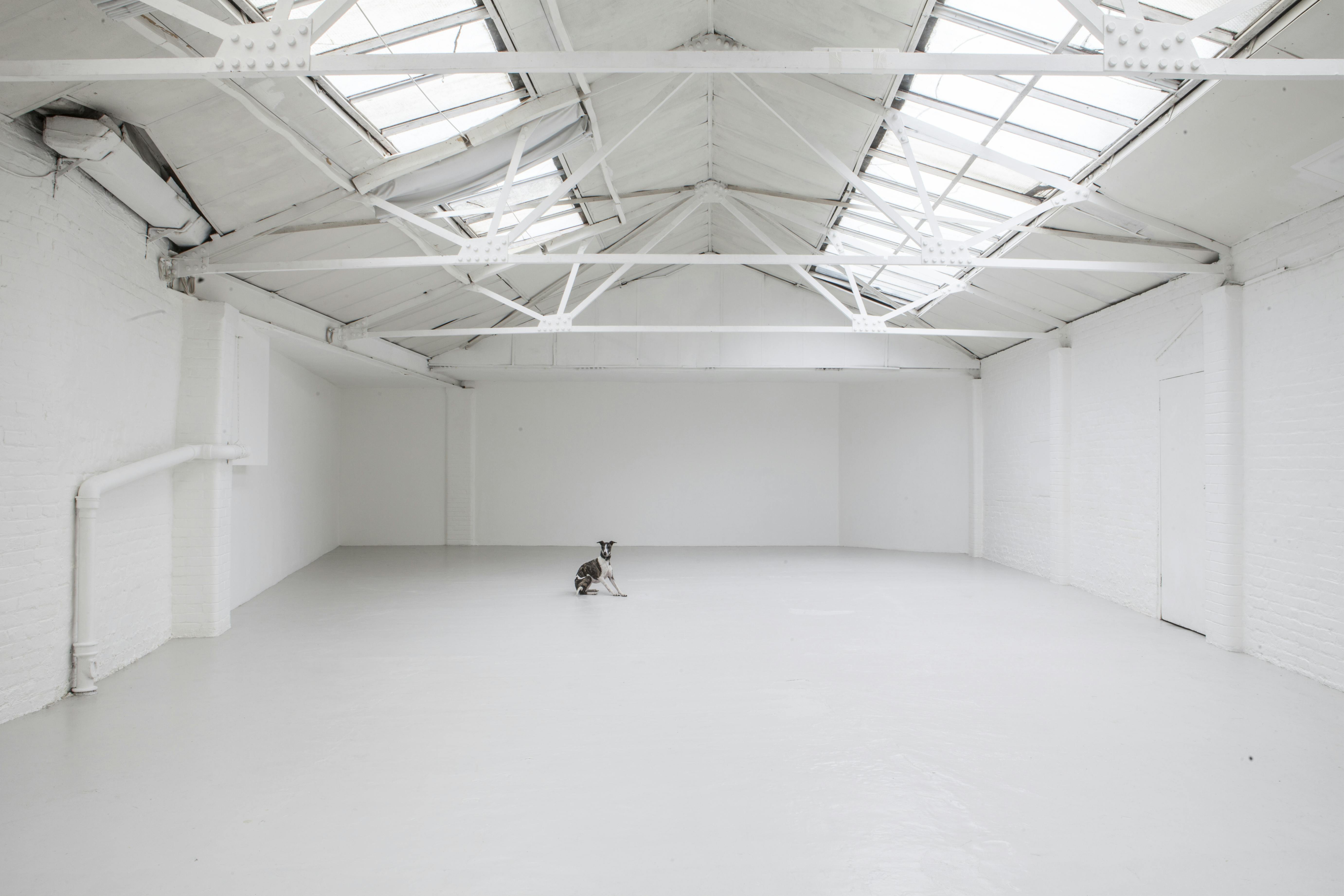 Spacious Dalston Pier venue with high ceilings, ideal for creative workshops and gatherings.