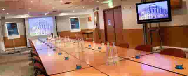 Novotel London City South