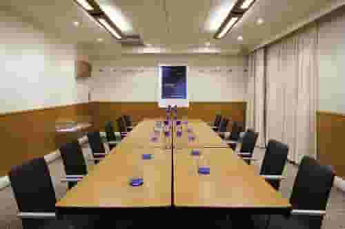 Novotel London City South