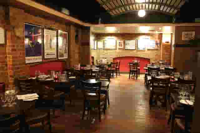 Willy's Wine Bar