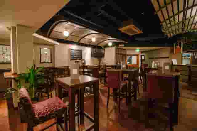 Willy's Wine Bar