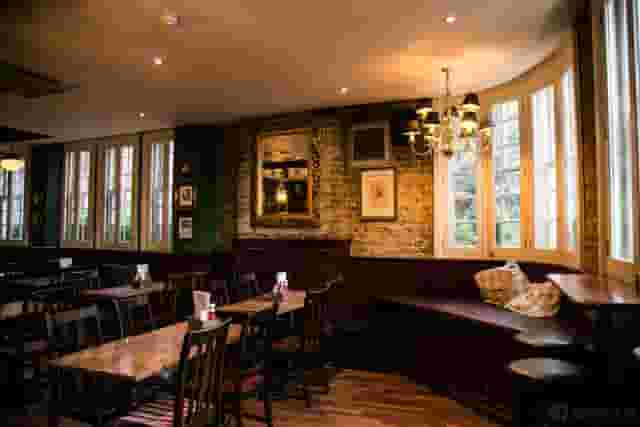 Crown & Anchor