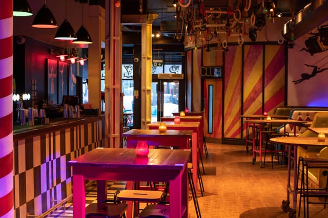 Trapeze Bar