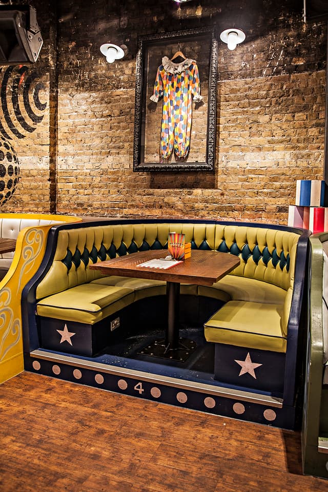 Trapeze Bar