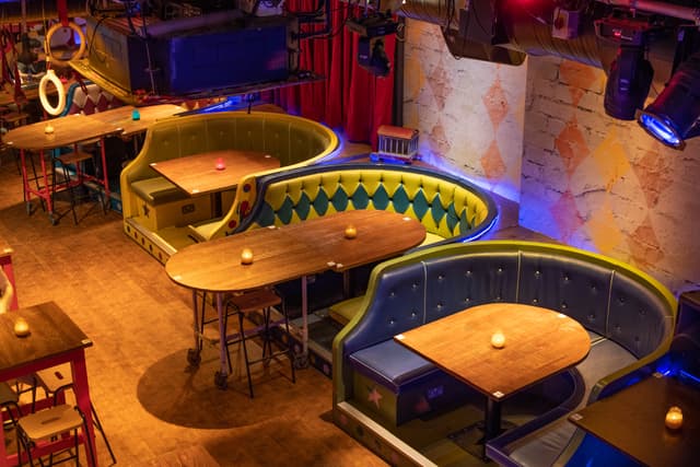 Trapeze Bar