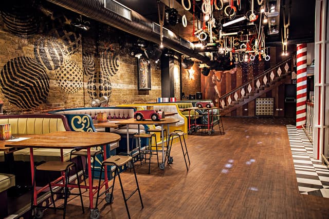 Trapeze Bar