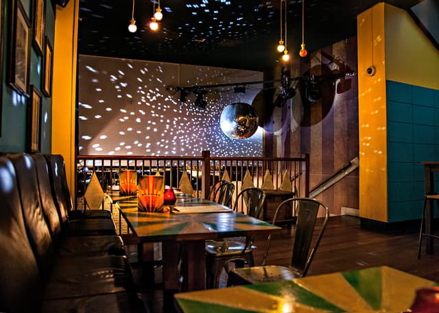 Trapeze Bar