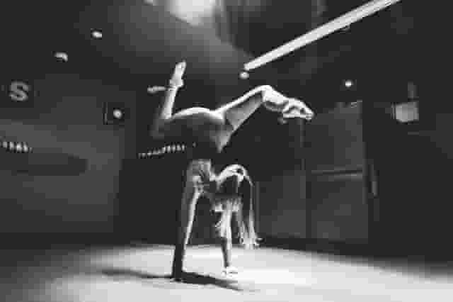 Trapeze Bar