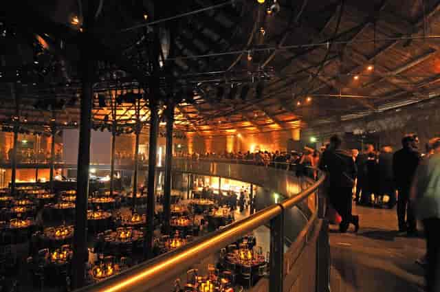 Circle Balcony in Roundhouse: elegant event space with high ceiling for galas and banquets.