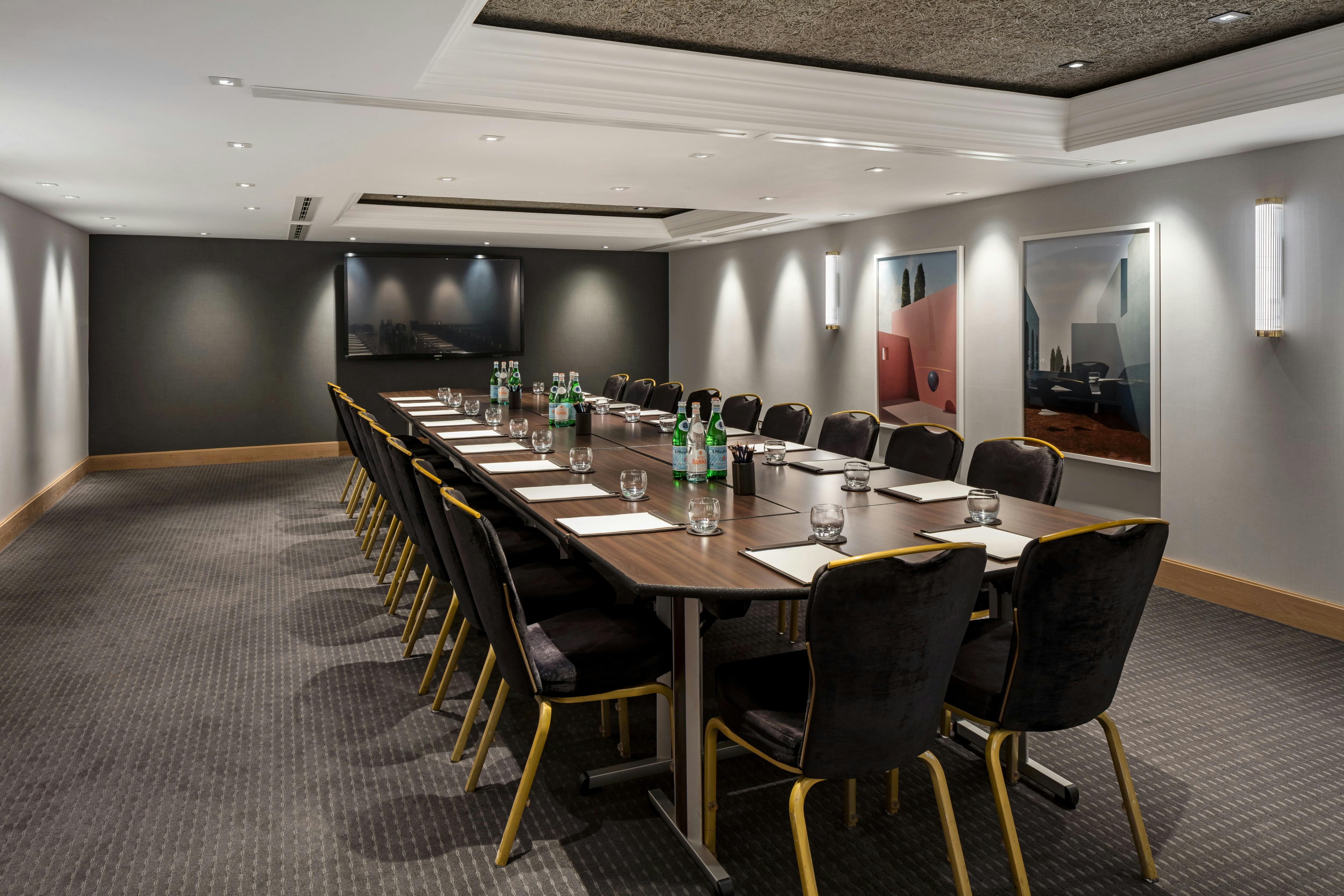 Private Room 18 at The Edwardian Manchester, modern meeting space for professional events.