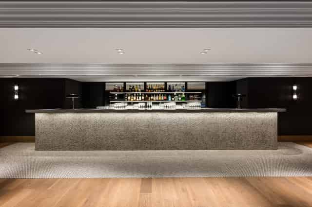 Halle Suite 