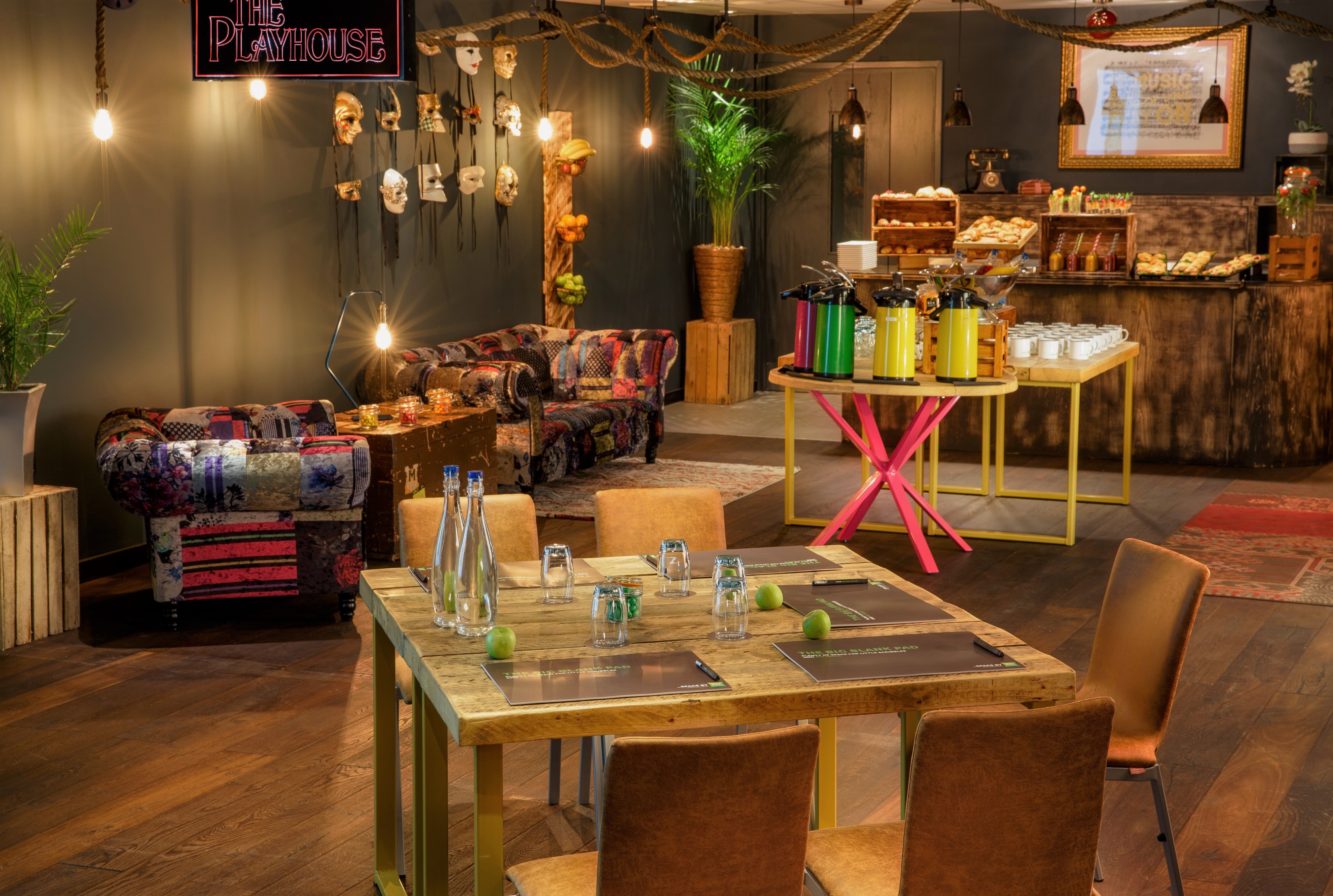 Event space in Ibis Styles Southwark with eclectic seating for meetings and gatherings. - Banner