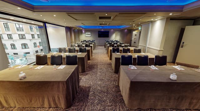 Leonardo Royal Hotel London City