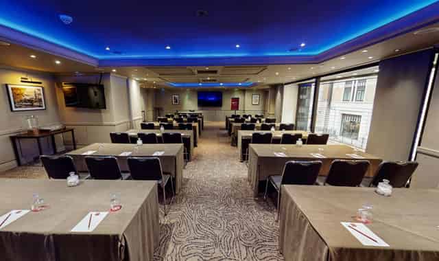 Leonardo Royal Hotel London City