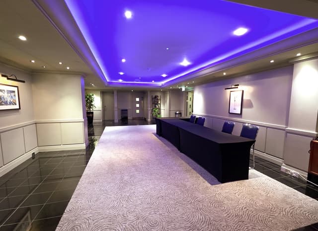Leonardo Royal Hotel London City