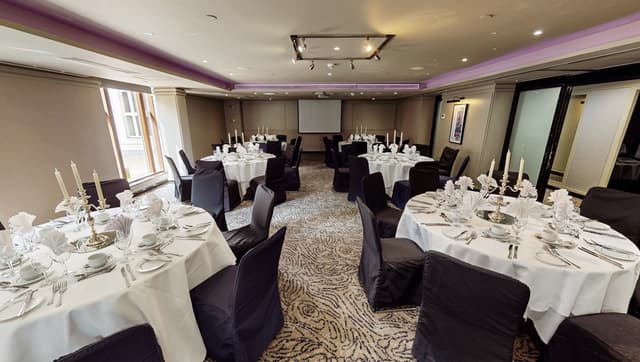Leonardo Royal Hotel London City
