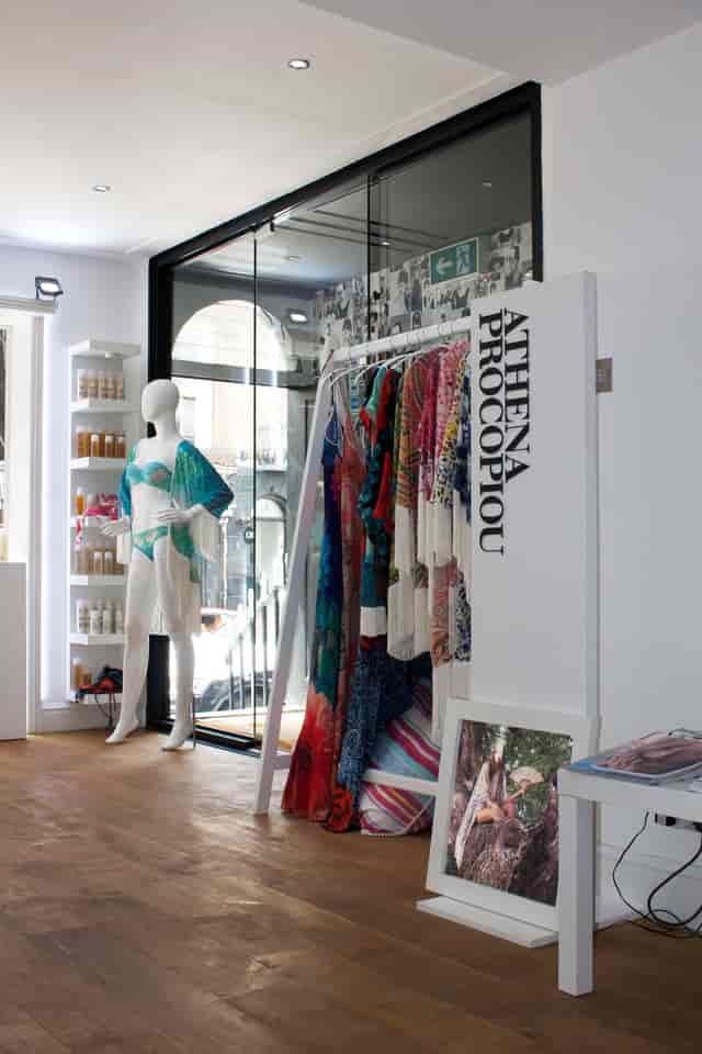 Pop-up retail space at 19 Beauchamp Place with garment rails for fashion activations and events.