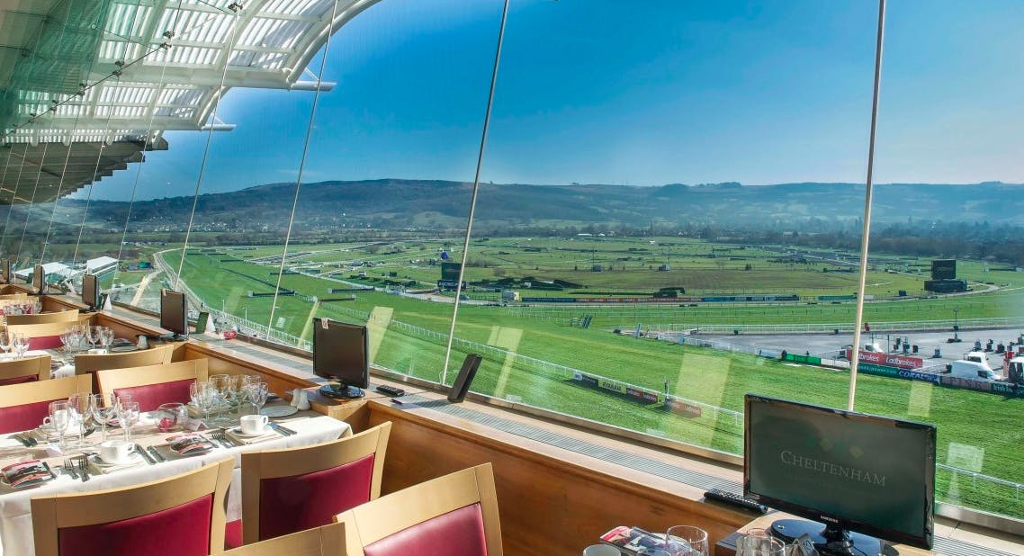 Panoramic views at Cheltenham Racecourse, ideal for luxury corporate events and celebrations.