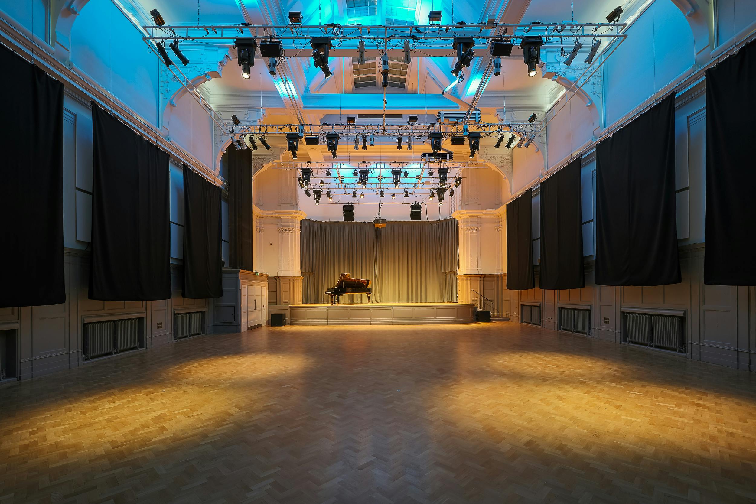 Great Hall at Bishopsgate Institute, elegant venue for corporate events and gatherings.