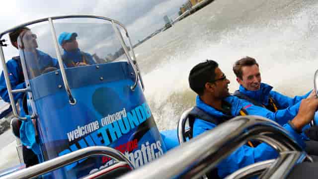 Thamesjet speedboat team-building event promoting adventure and collaboration.