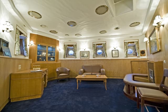 Admiral's Quarters
