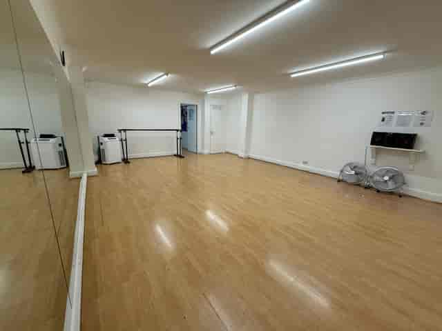 artsHouse - image 2