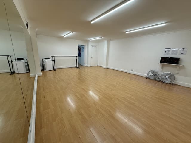The Lounge Studio 