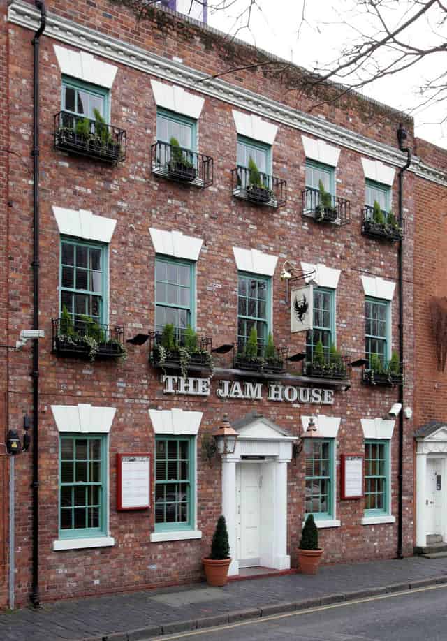 Live music venue