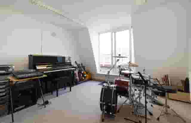 Large Music Room