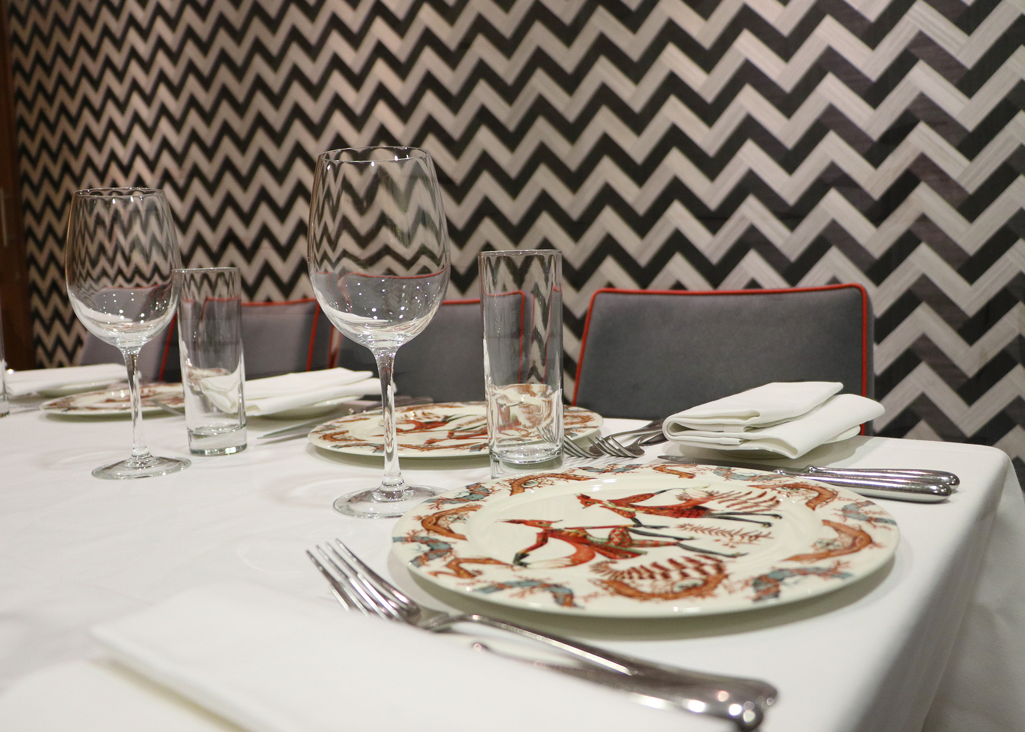 Elegant dining table at Opus Restaurant, perfect for high-end events and intimate dinners.