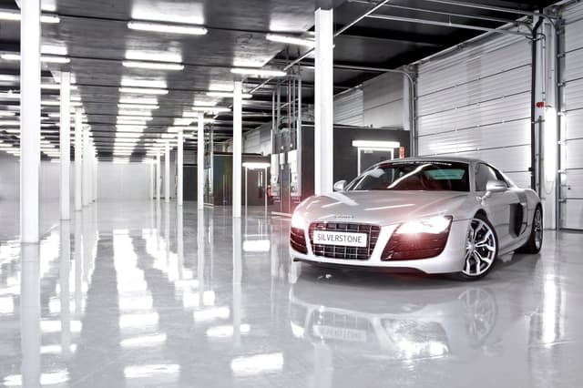 Pit Garages x 4