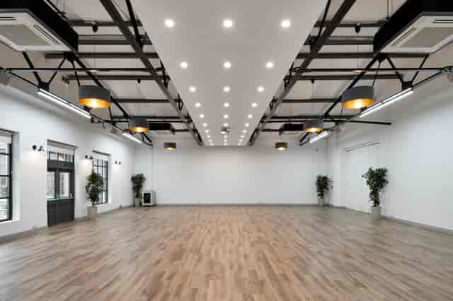 Fazeley Room: modern event space with natural light for meetings and gatherings.