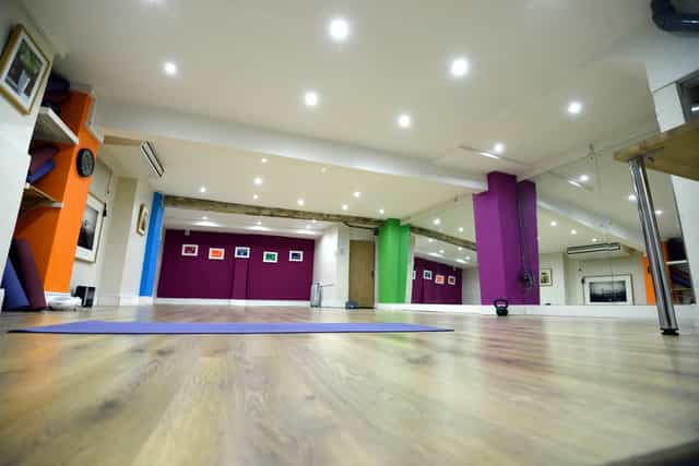 Versatile Twist Class Studio with vibrant walls, ideal for workshops and fitness classes.