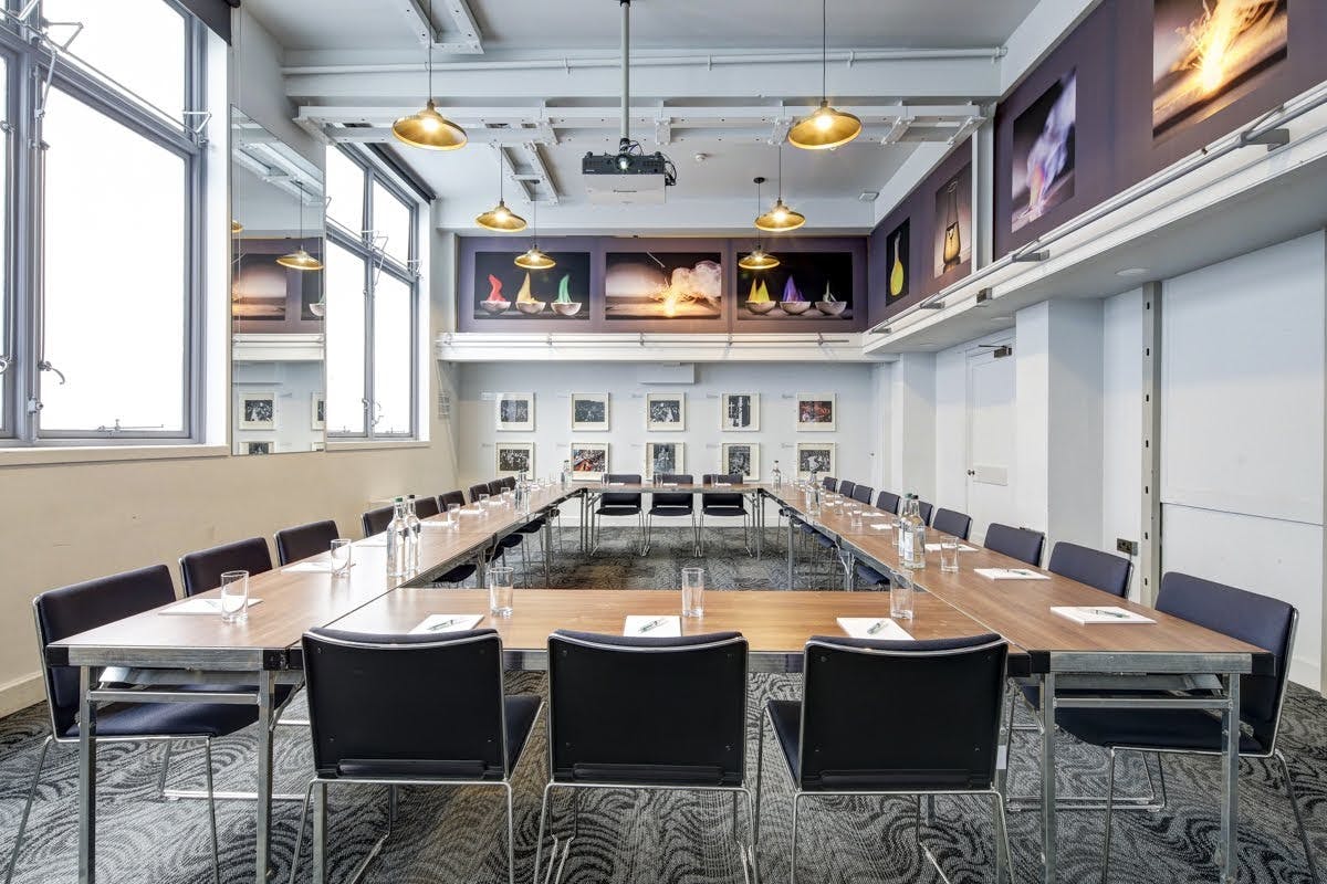 Demonstration Room at Royal Institution, U-shaped setup for workshops and meetings.