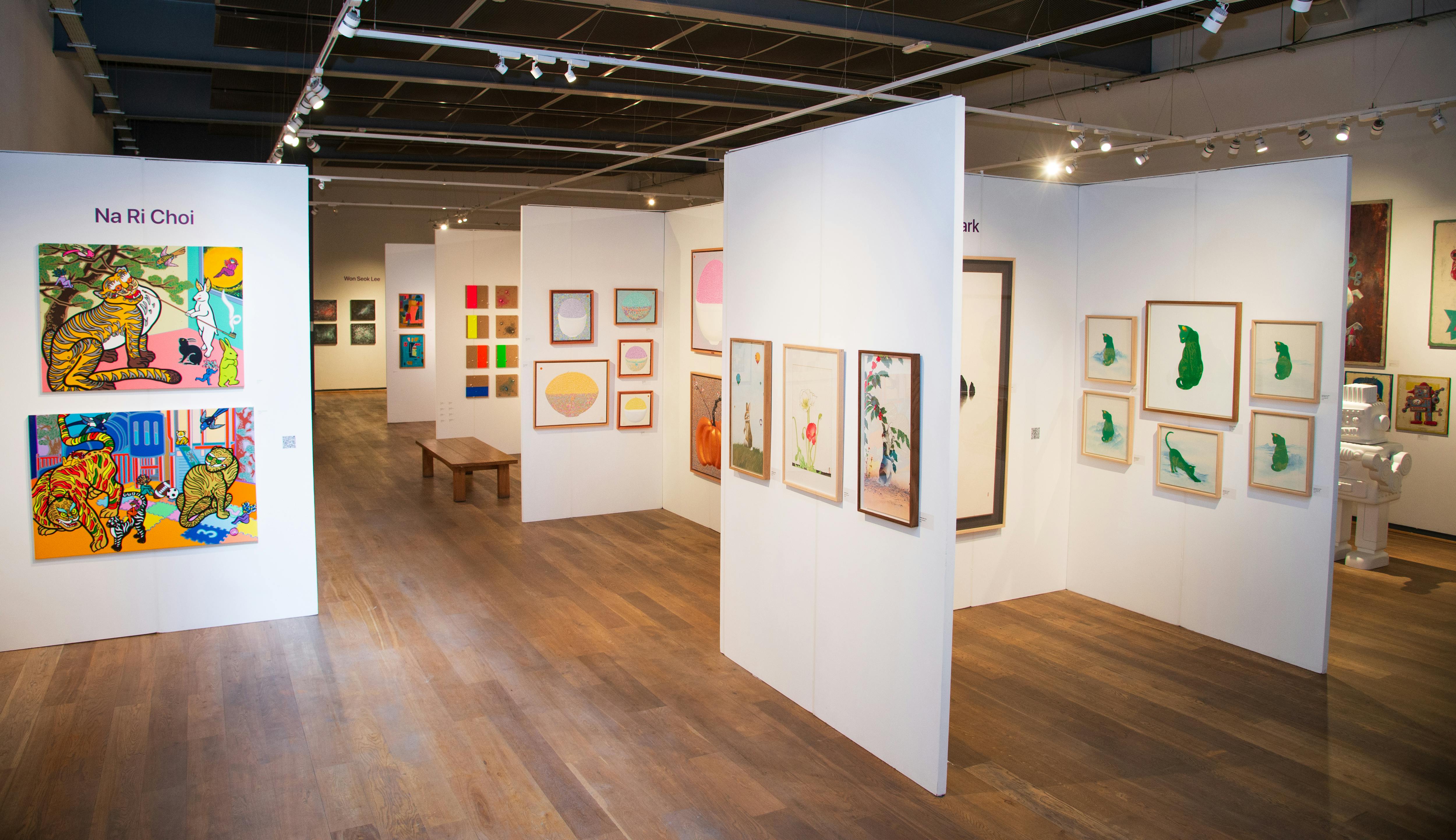 Vibrant West Gallery at Mall Galleries, ideal for creative events and exhibitions.