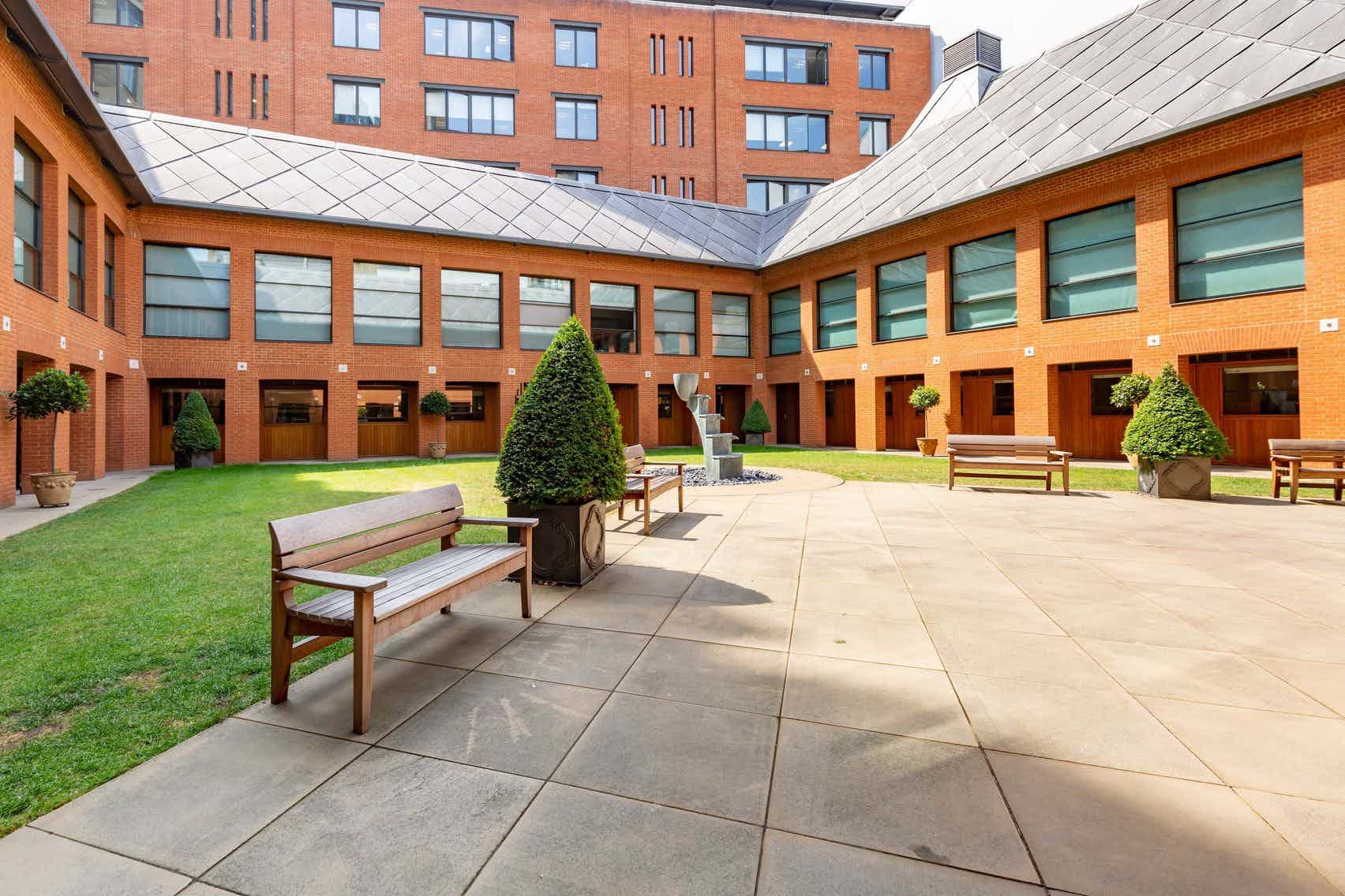 Orangery at Haberdashers' Hall: elegant courtyard for corporate events and gatherings.
