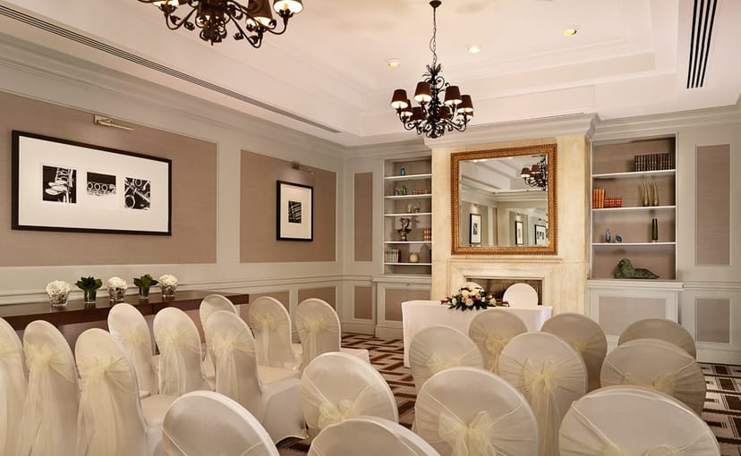 Hyatt Regency Birmingham Drawing Room, elegant meeting space for corporate events and gatherings.