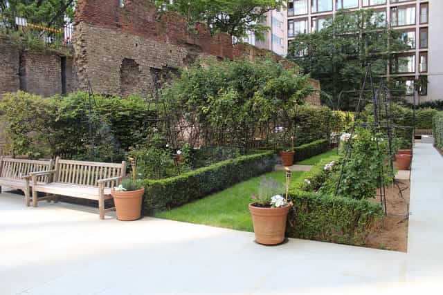 Salters' Garden at Salters' Hall, ideal for outdoor events with lush greenery and seating.