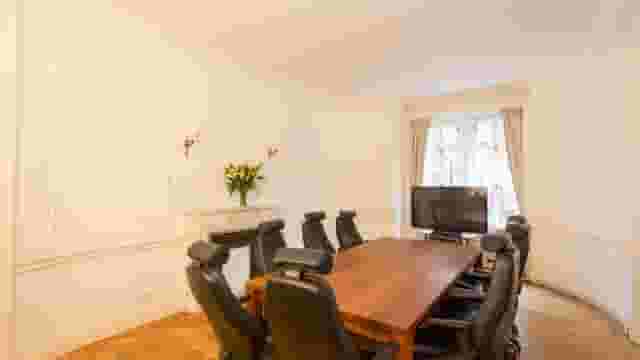 Boutique Boardroom & Brainstorm Suite